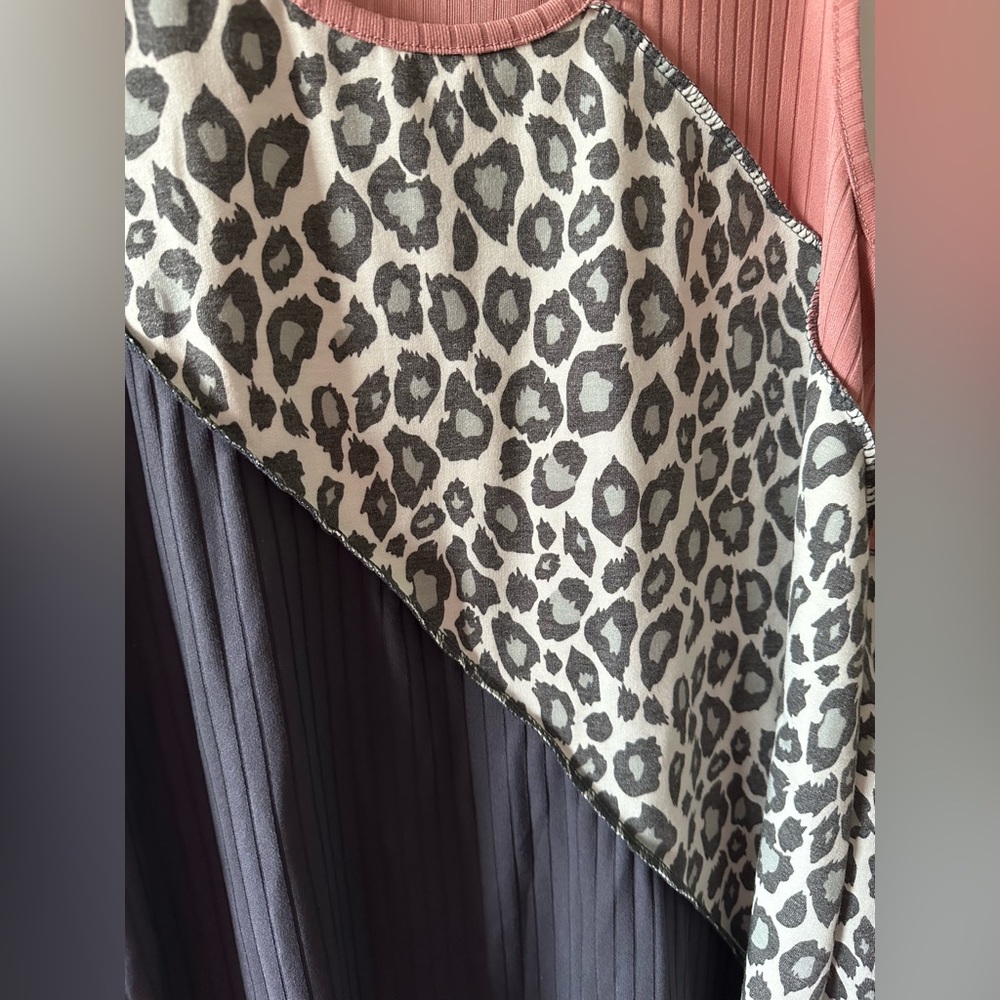 Leopard Color Block Tank - Picture 2 of 5